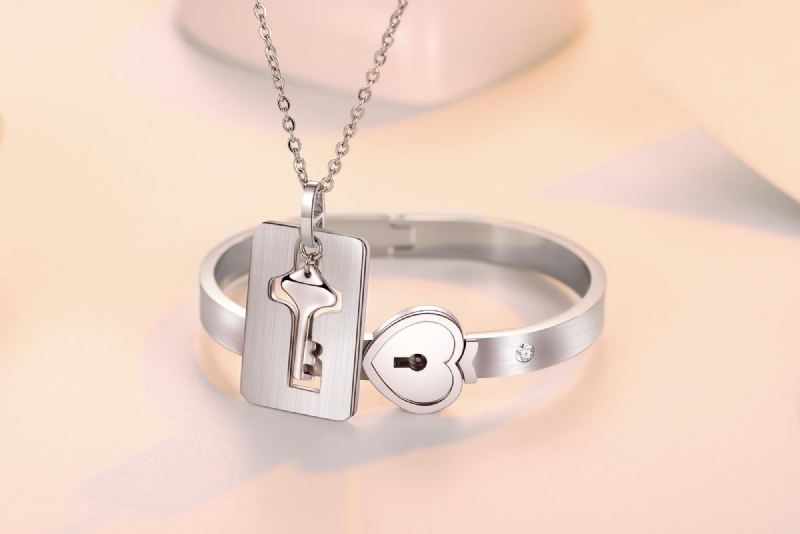 Titan Stål Nyckel Halsband Och Dam Lås Armband