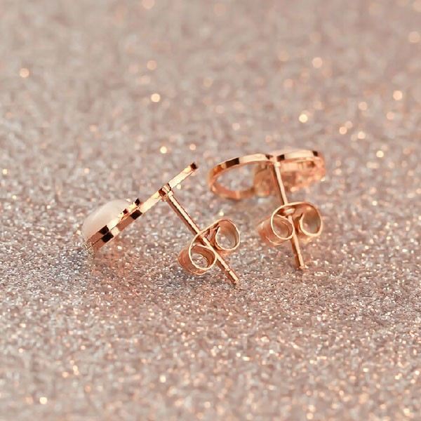 Härliga 18K Roséguld Hjärtformade Opal Örhängen