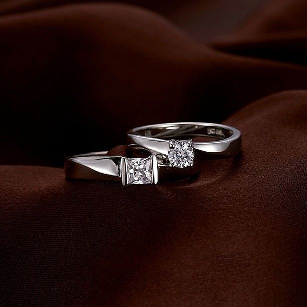 925 Silver Inlägg CZ Bleknar Aldrig Några Deformationer Par Ringar
