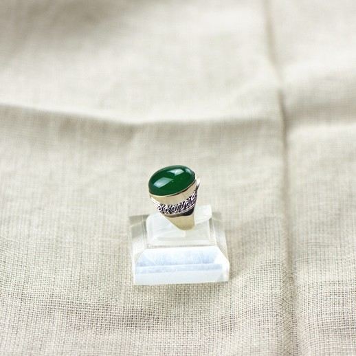 Bred Överdriven 925 Sterling Silver Inlagd Naturgrön Kalsedonring