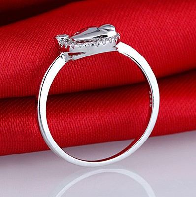Guldfisk Form 925 Sterling Silver Inlagd CZ Förlovningsring