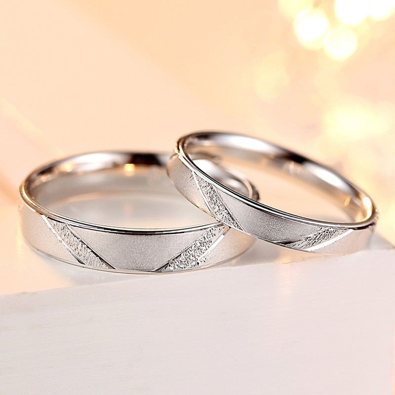 Love Forever 925 Sterling Silver Bröllop / Löfte / Parringar (Pris För Ett Par)