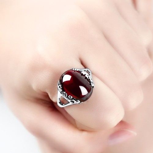 Överdriven Personlighet 925 Silverinlagd Oval Granatring