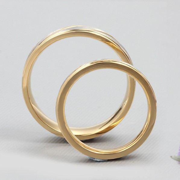 Silver Borstat Stål Med Guld Titanälskares Ringar (Pris För Ett Par)