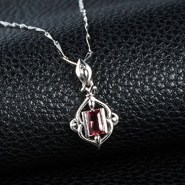 925 Sterling Silver Halsband Med Granat Hänge